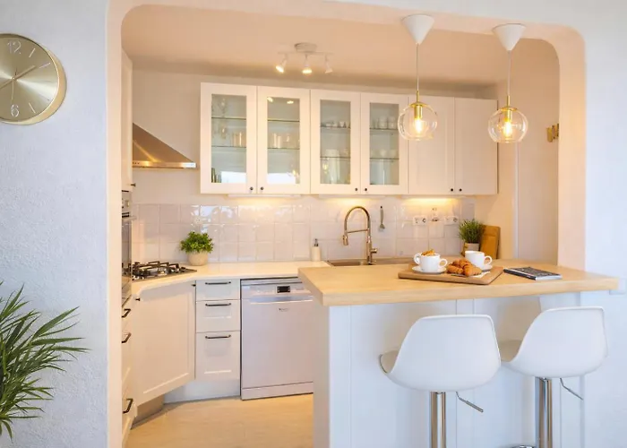 Bliss Horizon - Panoramic Sea View - 50m To - Da - Walk Distance To Everywhere *